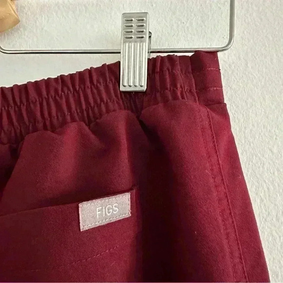 Figs High Waisted Yola Jogger Scrub Pants XS - Picture 2 of 5